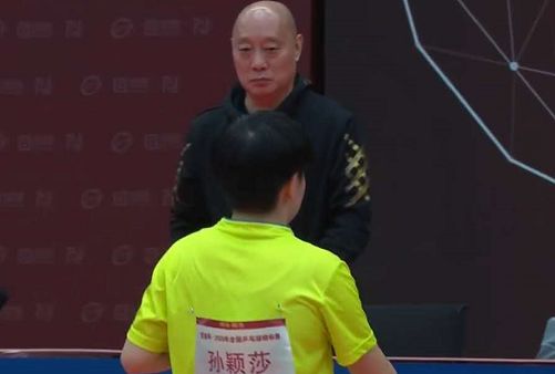 来自世界各 来自世界各